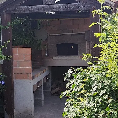 Il Casale Del Cortonese * 사사리